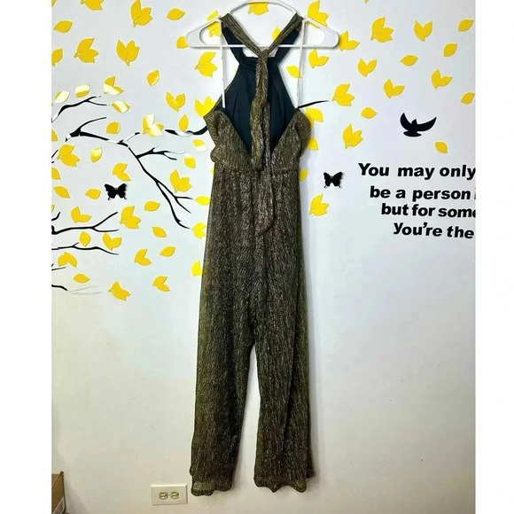 Lulu’s Elegant Dazzle‎ Halter Neck Wide Leg Jumpsuit In Metallic Gold Size XS - Picture 7 of 15
